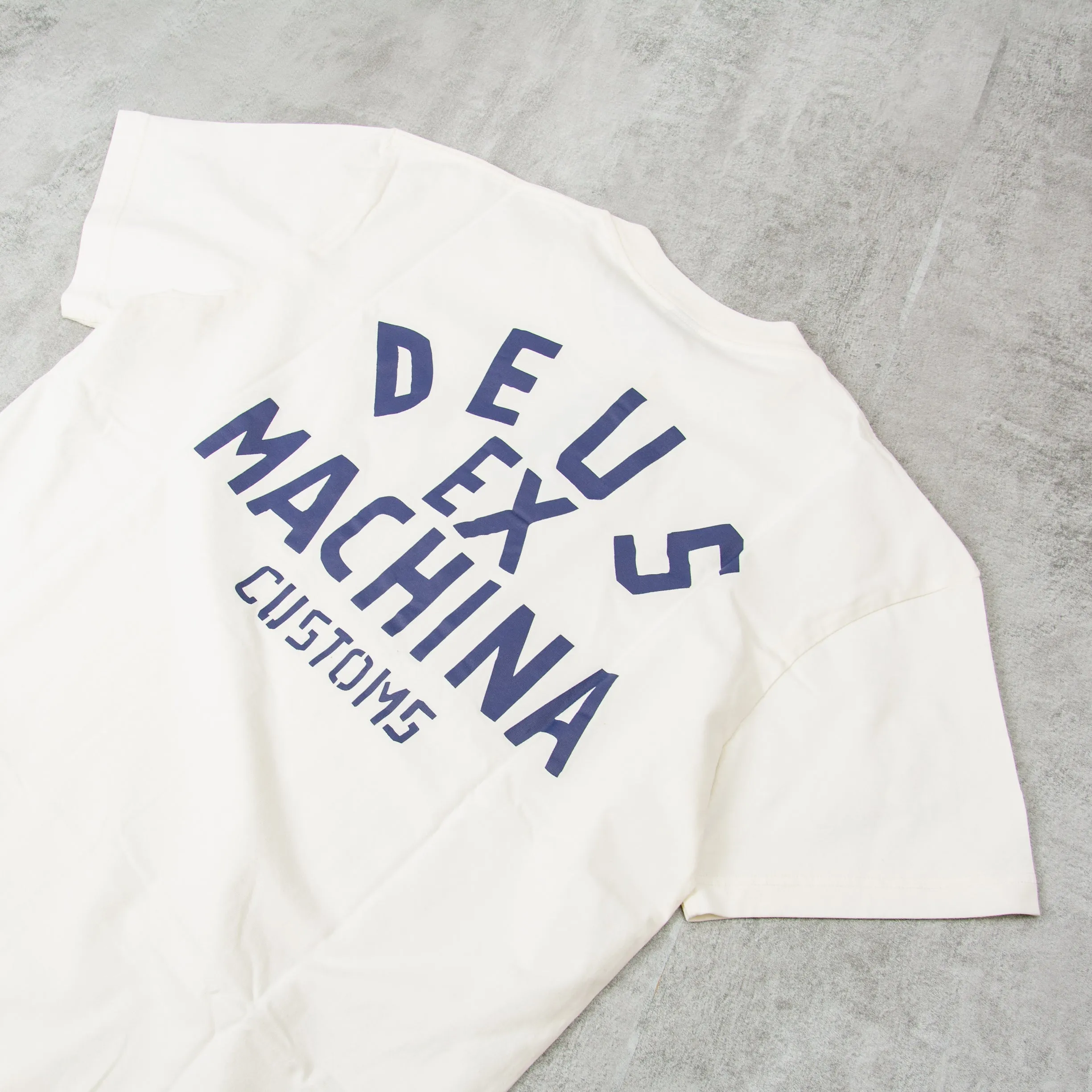 Deus ex Machina Pisstin Tee - Vintage White