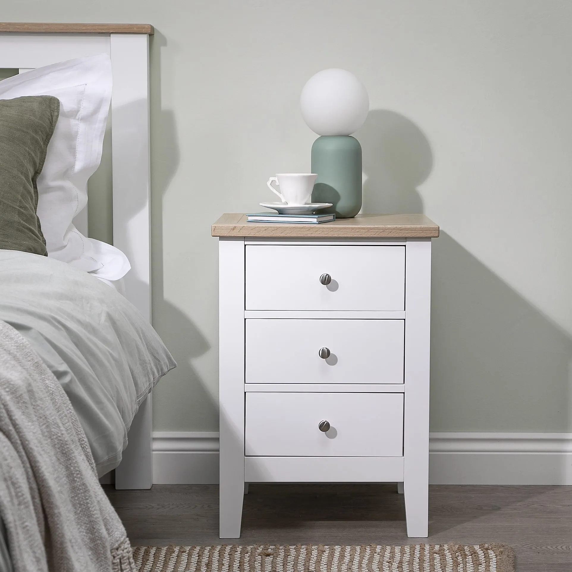 Leines 3 Drawer Bedside Chest in Classic White & Oak