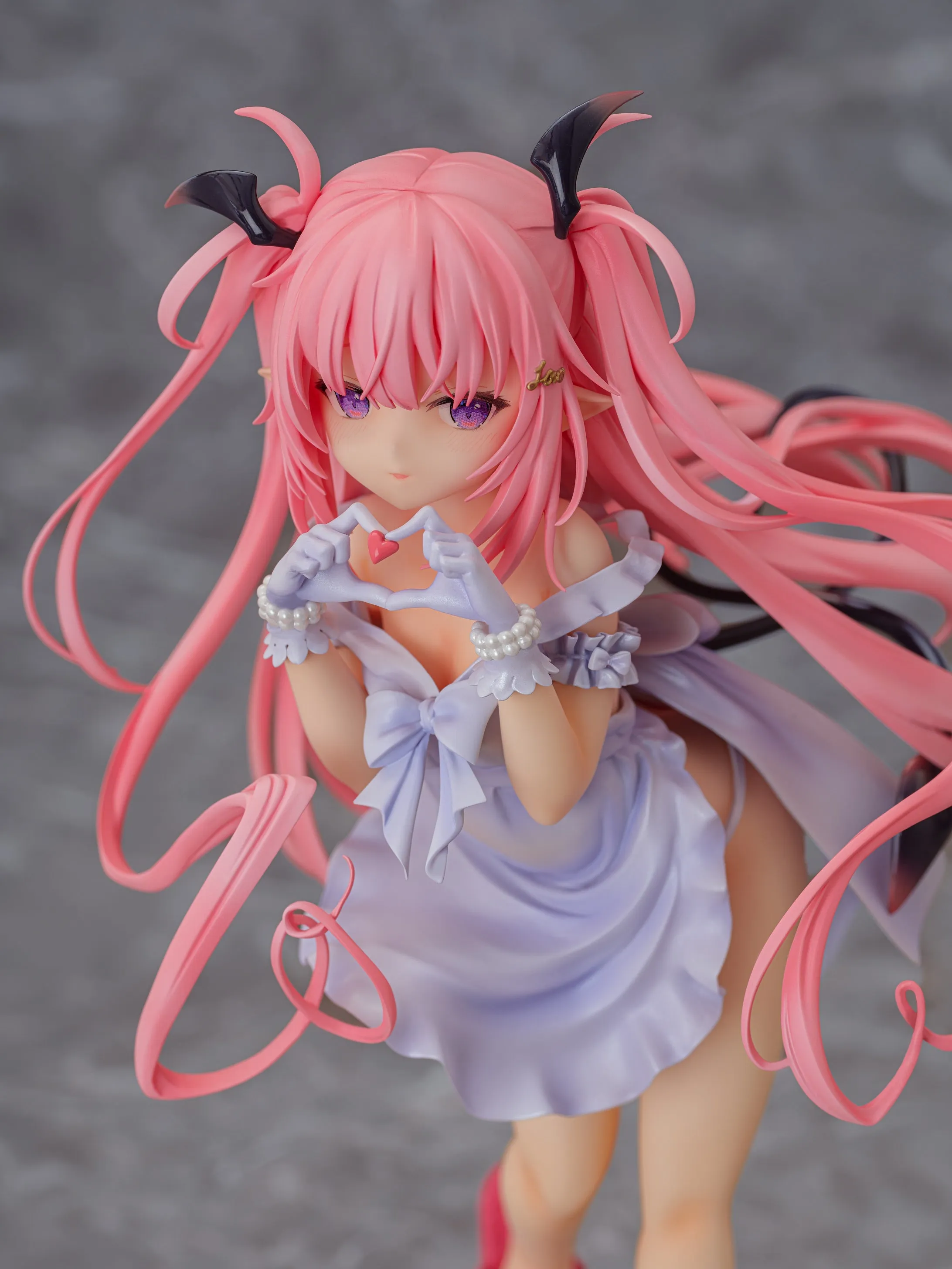 Tamano Kedama Succubas Rurumu Valentine ver. 1/6 Scale Figure