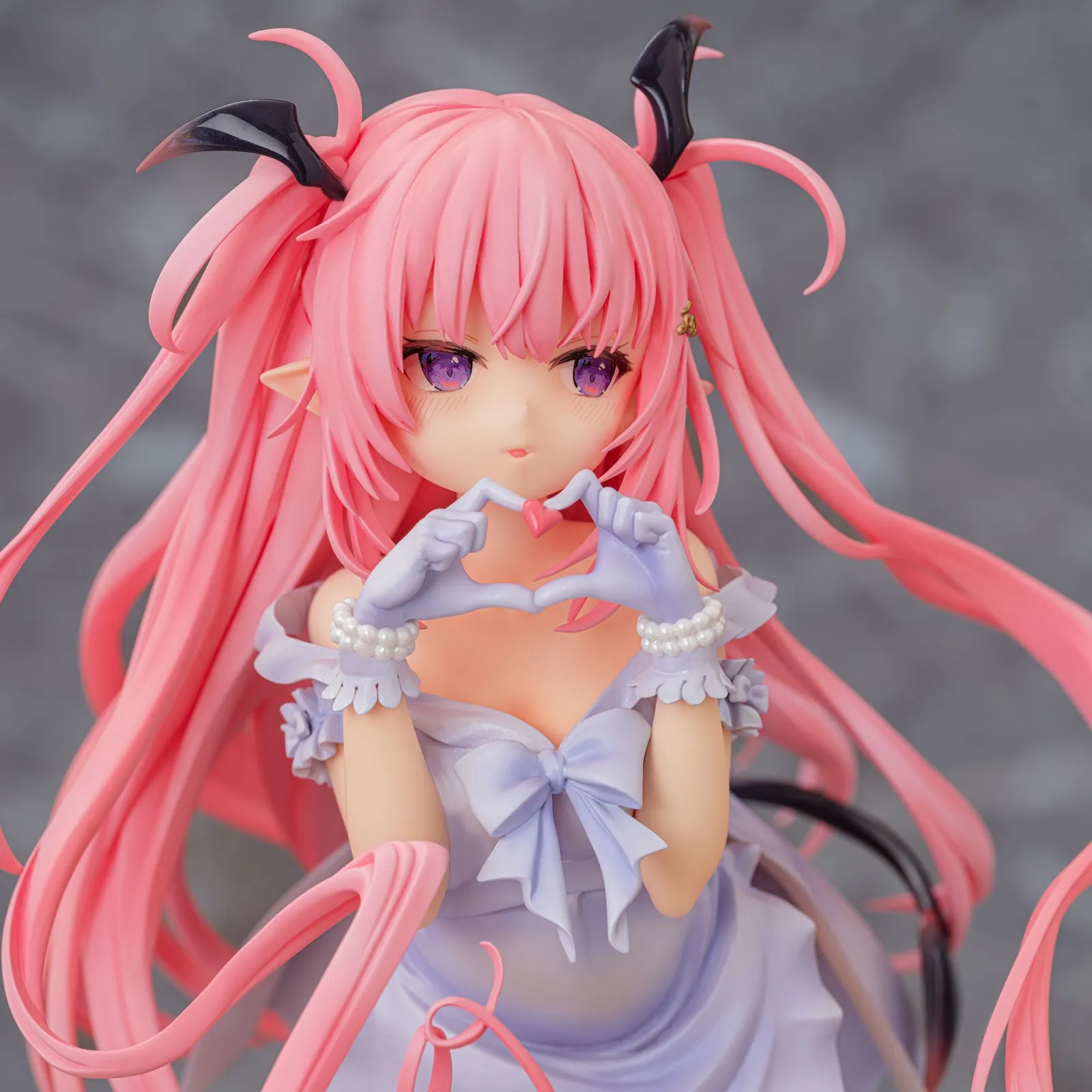 Tamano Kedama Succubas Rurumu Valentine ver. 1/6 Scale Figure