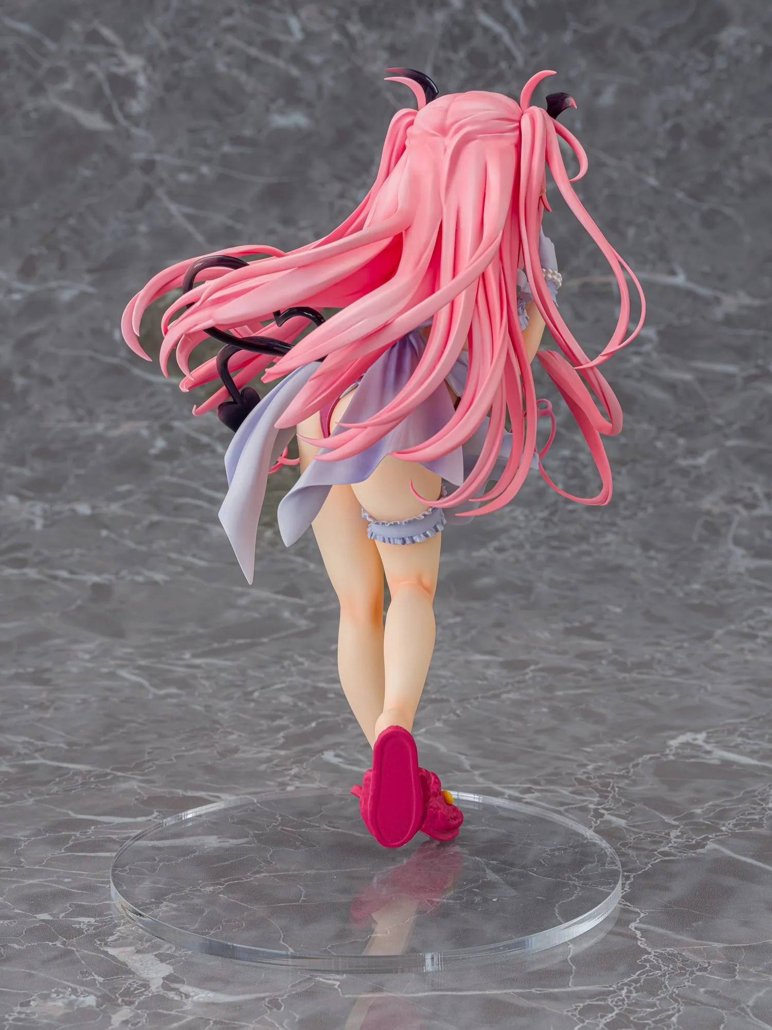 Tamano Kedama Succubas Rurumu Valentine ver. 1/6 Scale Figure